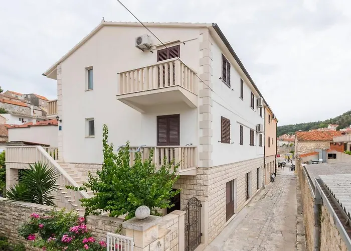 In Historic Center Apartment Hvar Town